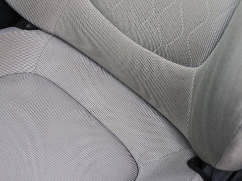 Certified 2022 Toyota Corolla Cross L image 22