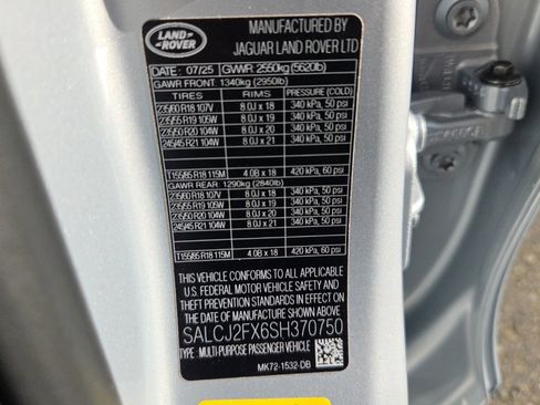 New 2025 Land Rover Discovery Sport S image 30