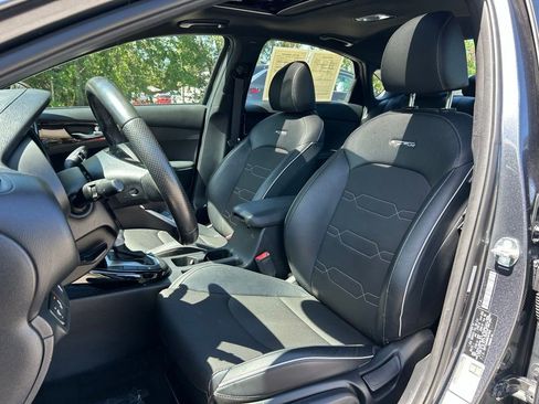 Used 2024 Kia Forte GT-Line w/ GT-Line Premium Package FWD image 18
