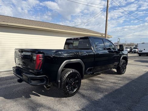 Used 2024 GMC Sierra 3500 AT4 w/ AT4 Premium Plus Package image 10