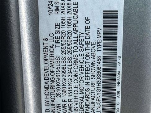 Certified 2025 Honda Pilot Sport image 28