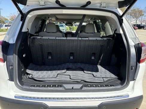 Used 2025 Subaru Ascent Limited image 13