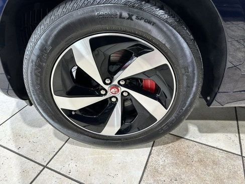 Used 2023 Jaguar F-PACE R-Dynamic S image 7