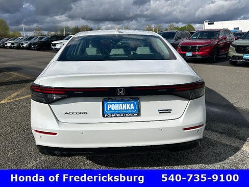 Certified 2023 Honda Accord Touring image 4