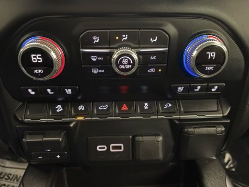 Used 2019 GMC Sierra 1500 SLT image 26