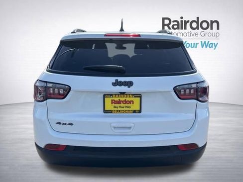 Used 2025 Jeep Compass Latitude w/ Altitude Special Edition AWD/4WD image 6