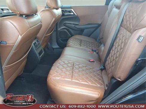 Used 2022 Mitsubishi Outlander ES FWD image 10