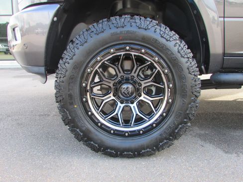 Used 2018 RAM 2500 Laramie w/ Sport Appearance Group image 14