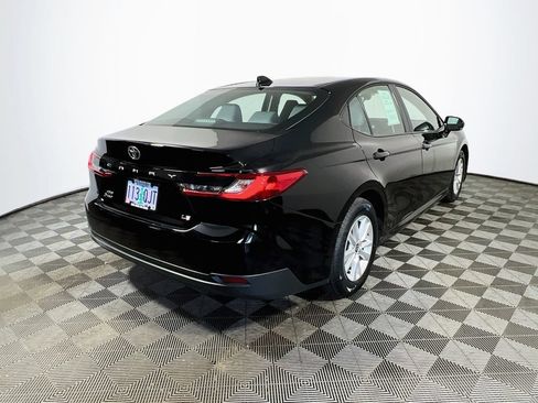 Used 2025 Toyota Camry LE w/ Convenience Package AWD/4WD image 7