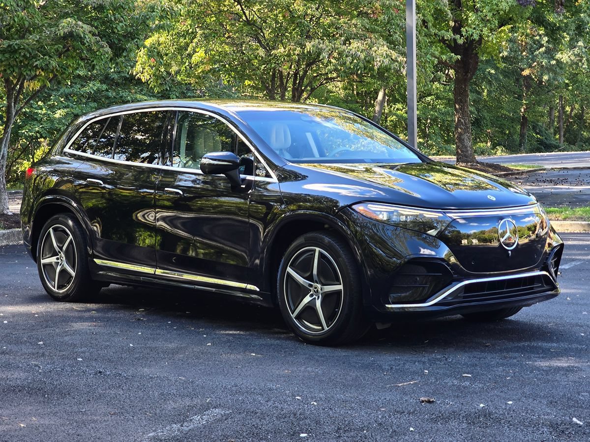Used 2023 Mercedes-Benz EQS 580 4MATIC SUV image 8