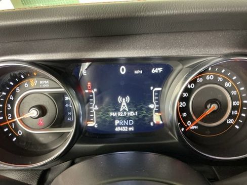 Used 2023 Jeep Gladiator Mojave w/ Cold Weather Group AWD/4WD image 17