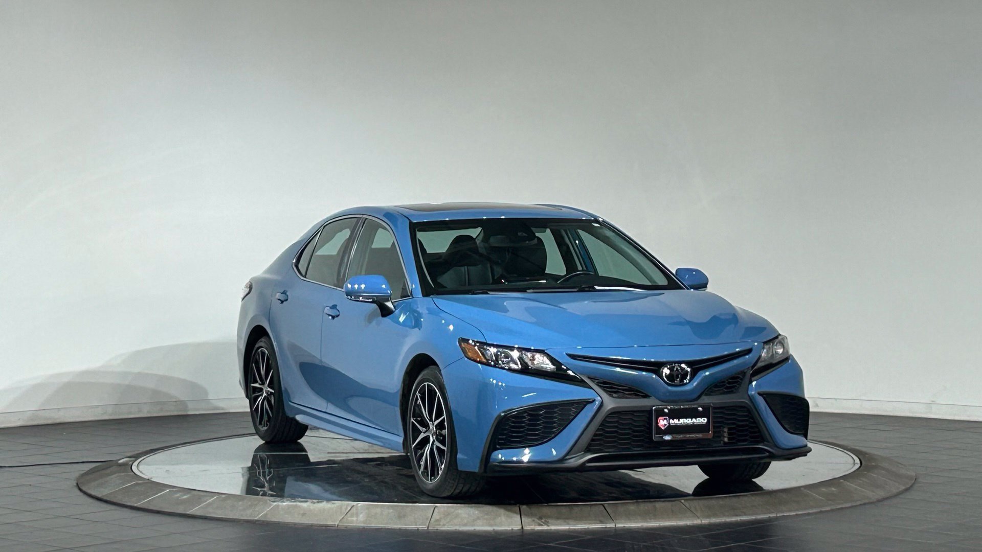 Used 2024 Toyota Camry SE w/ Convenience Package FWD image 2