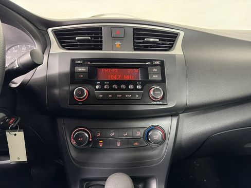 Used 2017 Nissan Sentra S image 21