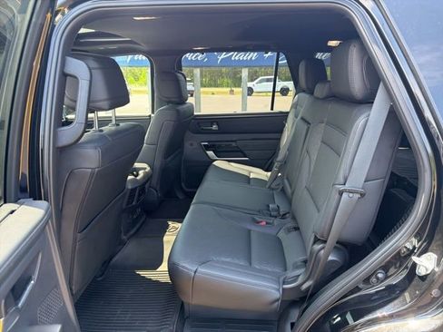Used 2025 Toyota Sequoia Limited w/ TRD Off-Road Package AWD/4WD image 12