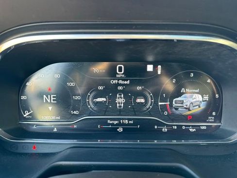 Used 2022 GMC Yukon XL SLT w/ SLT Luxury Package AWD/4WD image 19