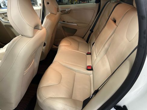 Used 2011 Volvo XC60 3.2 image 20