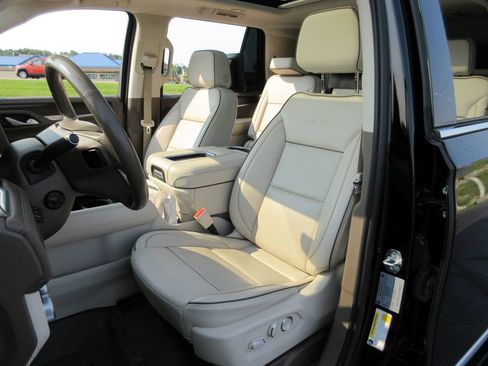 Certified 2021 GMC Yukon Denali w/ Denali Ultimate Package AWD/4WD image 26