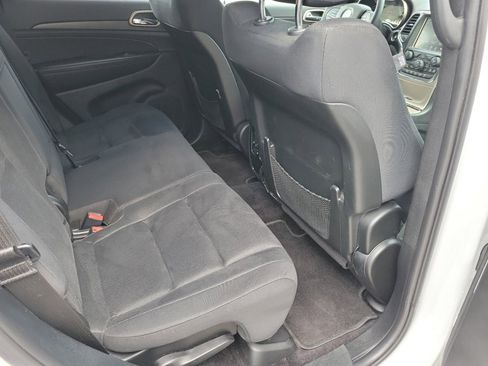 Used 2017 Jeep Grand Cherokee Laredo w/ Quick Order Package 23E image 33