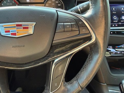 Used 2020 Cadillac XT5 Premium Luxury w/ LPO, Floor Liner Package FWD image 14
