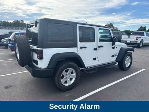 Used 2016 Jeep Wrangler Unlimited Sport w/ Quick Order Package 24S AWD/4WD image 9