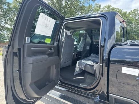 New 2026 GMC Sierra 2500 SLT w/ SLT Premium Package image 12