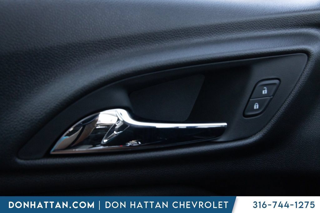 New 2026 Chevrolet Trax LT w/ Driver Confidence Package FWD image 13