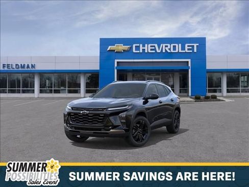 New 2026 Chevrolet Trax ACTIV w/ Sunroof Package FWD image 8
