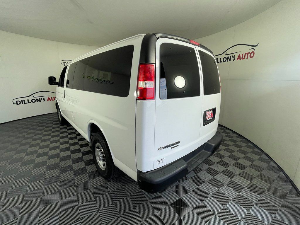 Used 2016 Chevrolet Express 2500 LS RWD image 4