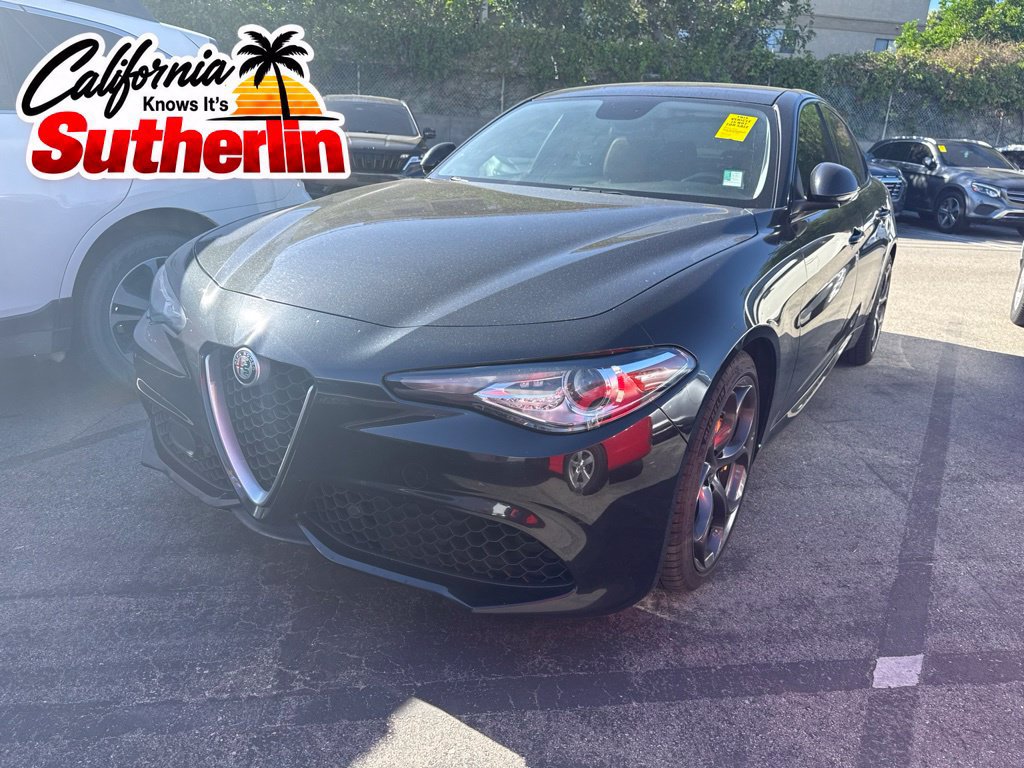 Used 2019 Alfa Romeo Giulia Ti Sport w/ Quick Order Package 22U Sport RWD image 1