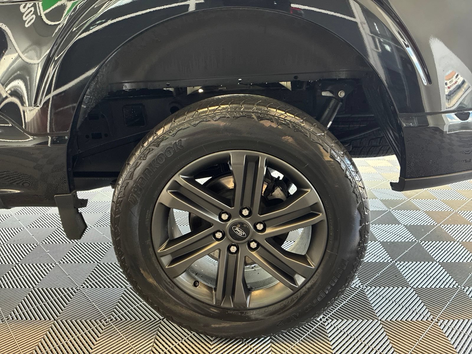 Used 2022 Ford F150 Lariat AWD/4WD image 10