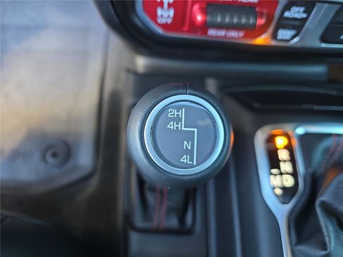 Used 2022 Jeep Gladiator Rubicon w/ LED Lighting Group image 24