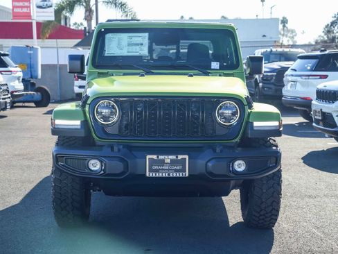 New 2026 Jeep Gladiator Sport image 2