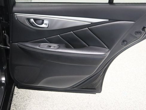 Used 2017 INFINITI Q50 Signature Edition RWD image 32