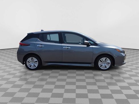 Used 2024 Nissan Leaf S FWD image 9