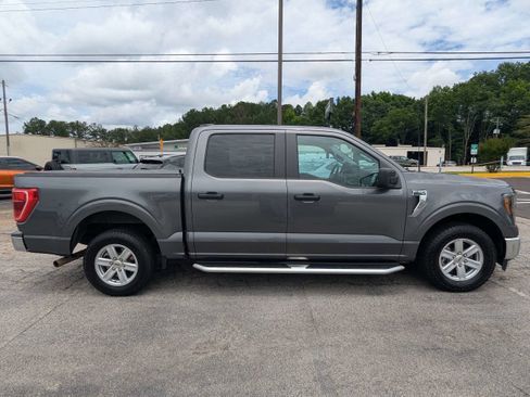 Used 2023 Ford F150 XLT RWD image 3