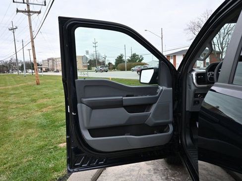 Used 2023 Ford F150 XLT image 25