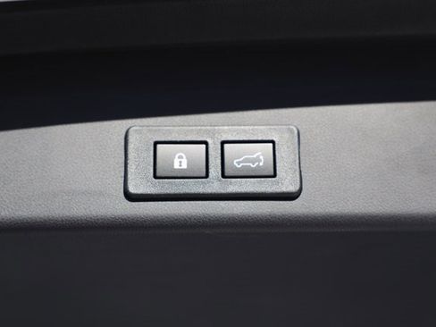 Certified 2025 Subaru Ascent Premium w/ Premium Package image 11