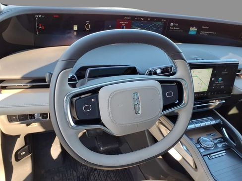 New 2025 Lincoln Nautilus Reserve w/ Jet Appearance Package image 21