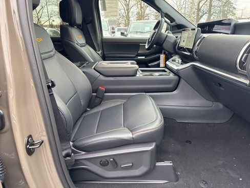 New 2026 Ford Expedition Tremor image 16