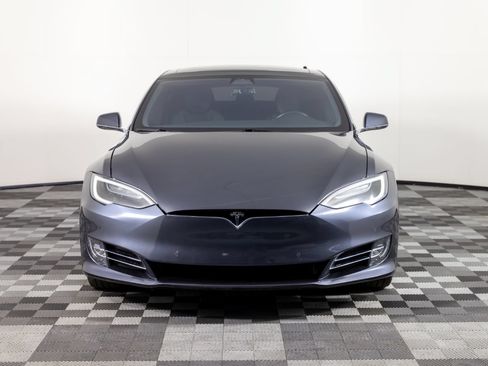 Used 2018 Tesla Model S 100D AWD/4WD image 11