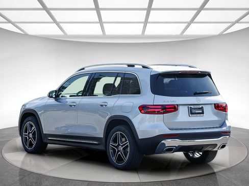 New 2026 Mercedes-Benz GLB 250 image 2