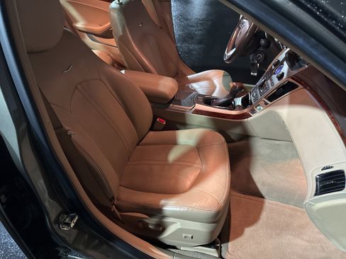 Used 2010 Cadillac CTS Luxury image 21