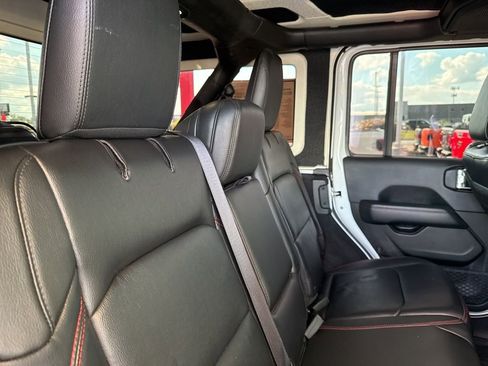 Used 2018 Jeep Wrangler Unlimited Rubicon image 26