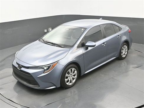 Used 2024 Toyota Corolla LE image 16