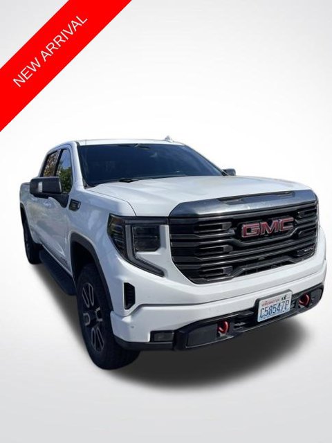 Used 2022 GMC Sierra 1500 AT4 w/ AT4 Preferred Package AWD/4WD image 1