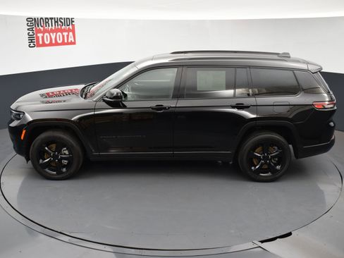 Used 2024 Jeep Grand Cherokee L Altitude image 27