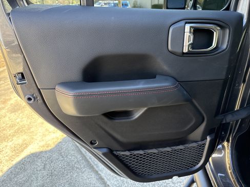 New 2025 Jeep Wrangler Rubicon w/ Steel Bumper Group image 26