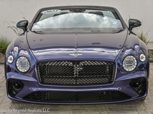 Used 2023 Bentley Continental GT V8 image 2