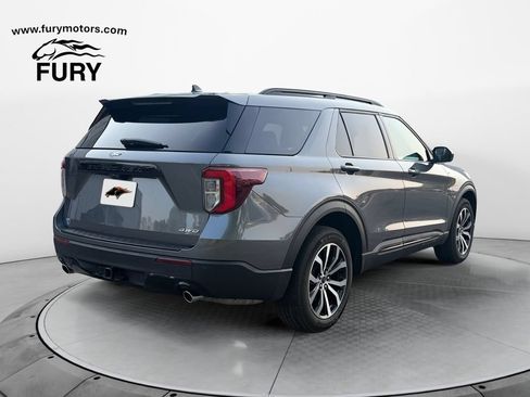 Used 2023 Ford Explorer ST-Line w/ Class IV Trailer Tow Package AWD/4WD image 3