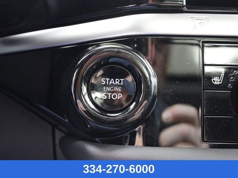 New 2026 Nissan Pathfinder SL image 10